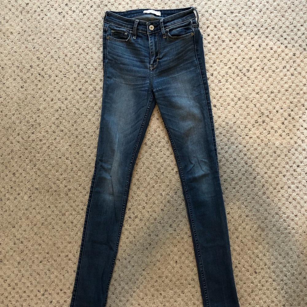 Abercrombie medium wash skinny jeans